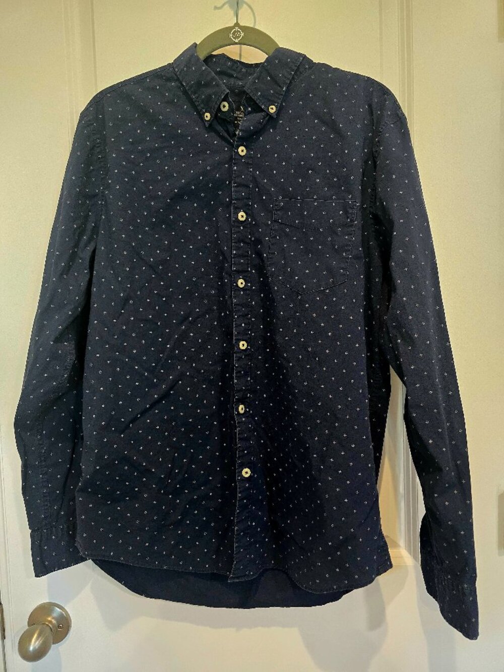 Men's American Eagle Navy Blue Button-Front Shirt size L